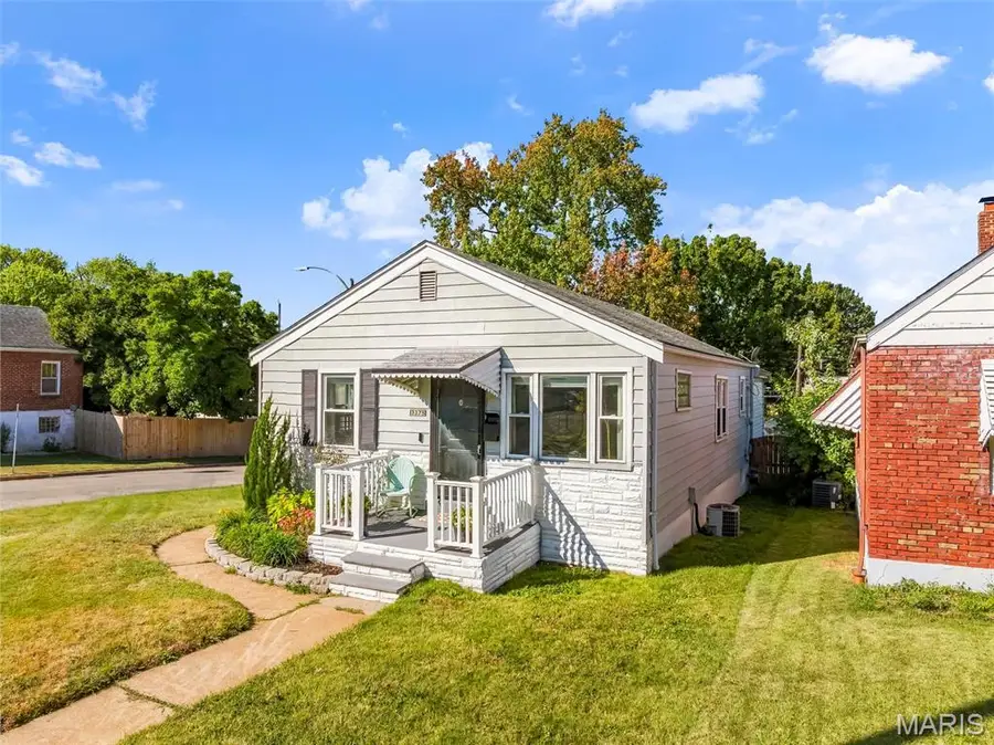 3375 Macklind Avenue, Saint Louis, MO 63139 - #3