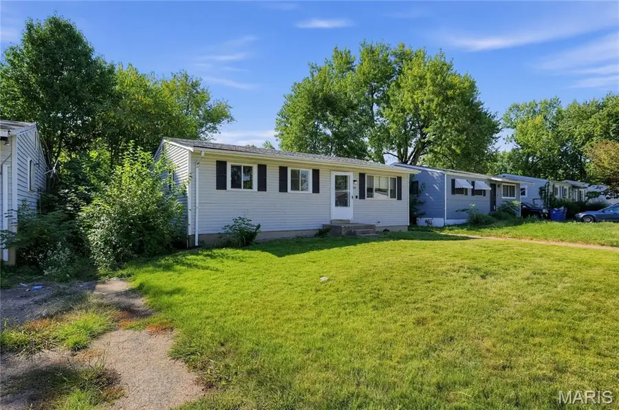 1204 Prigge Avenue, Saint Louis, MO 63138 - #2