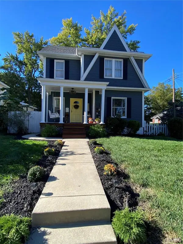 735 Jefferson Street, St Charles, MO 63301