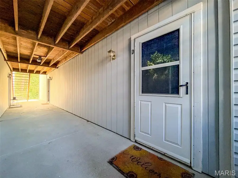 1912 Marine Terrace Drive #D, Saint Louis, MO 63146 - #3