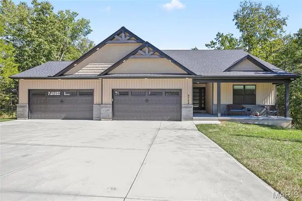 9784 Ridgecrest Drive, Hillsboro, MO 63050