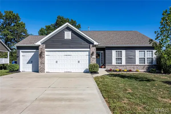 113 Winter Wheat Trail, Pacific, MO 63069