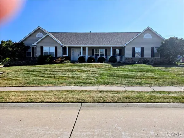 1062 Highland Estates Drive, Wentzville, MO 63385