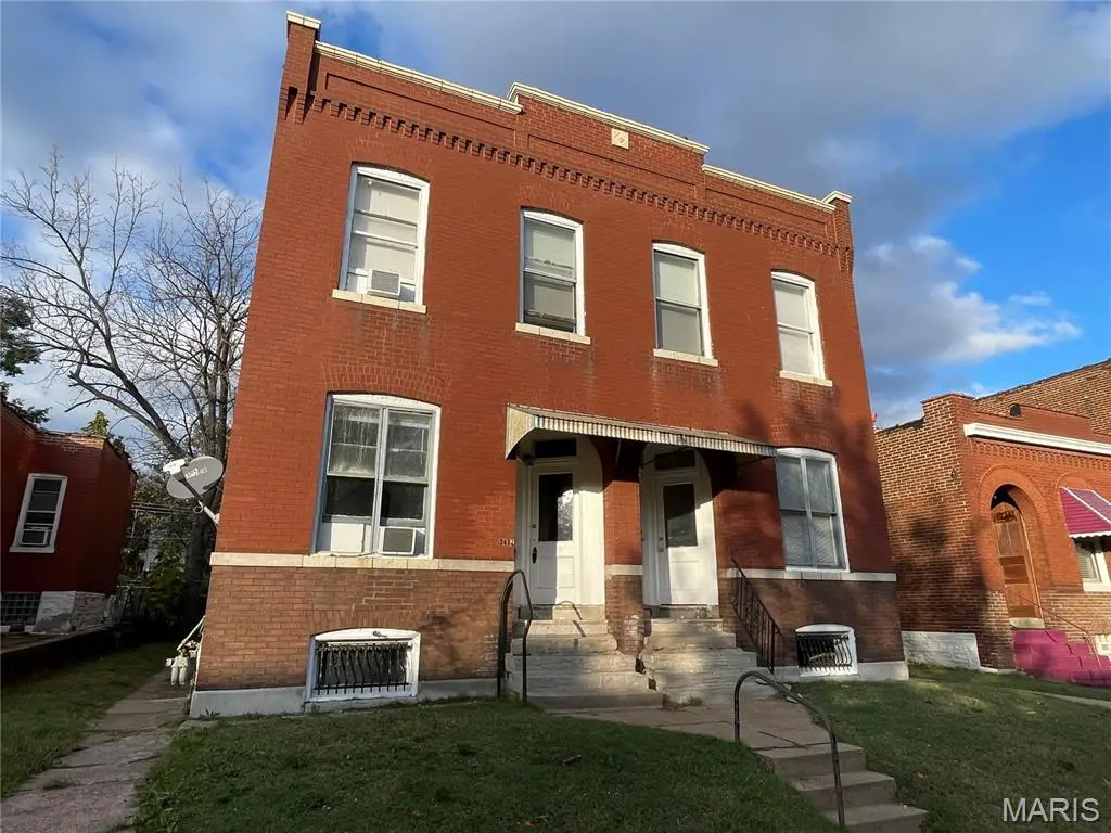 3415 Dunnica Avenue, Saint Louis, MO 63118 - #1
