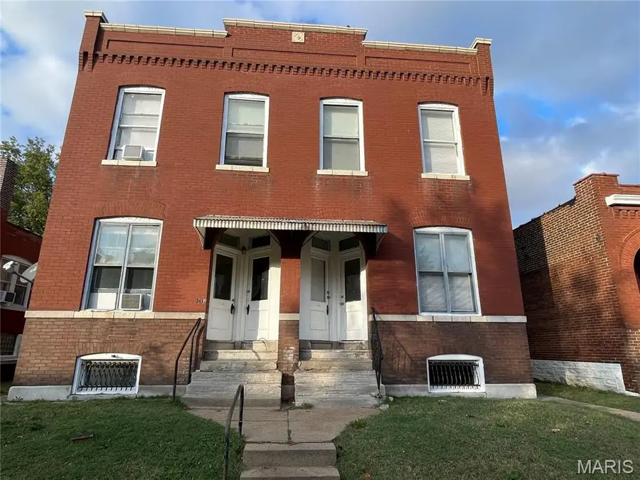 3415 Dunnica Avenue, Saint Louis, MO 63118 - #2