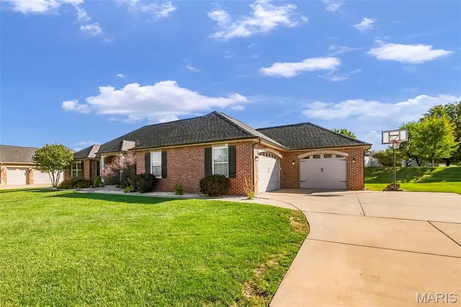 1219 Palmer Creek Drive, Columbia, IL 62236 - #2