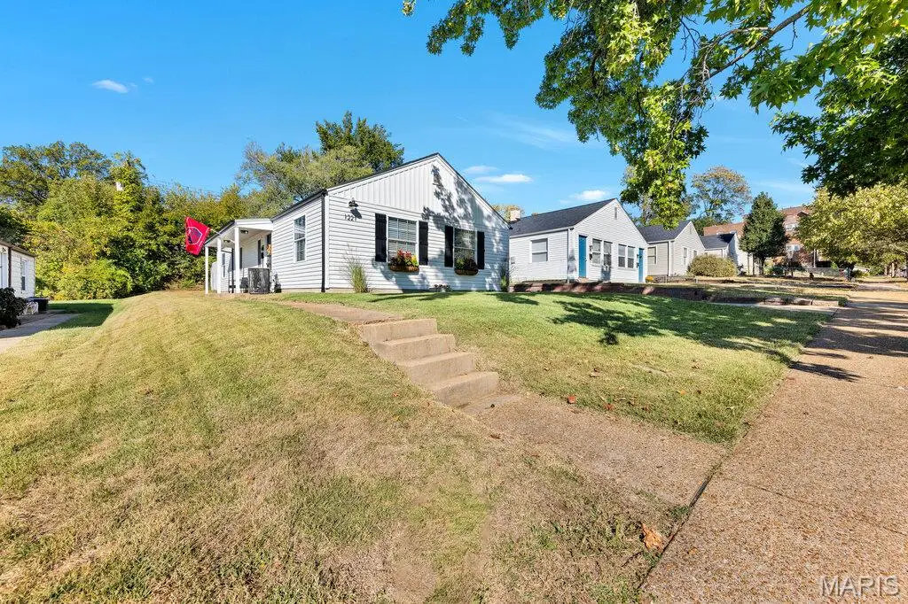 1221 Louisville Avenue, Saint Louis, MO 63139 - #1
