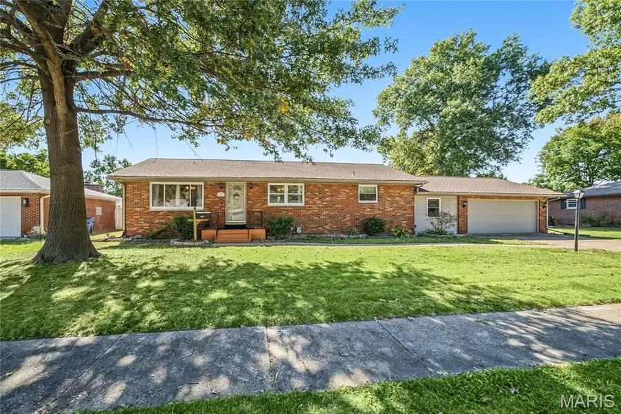 2316 Saint Bernard Avenue, Granite City, IL 62040 - #3