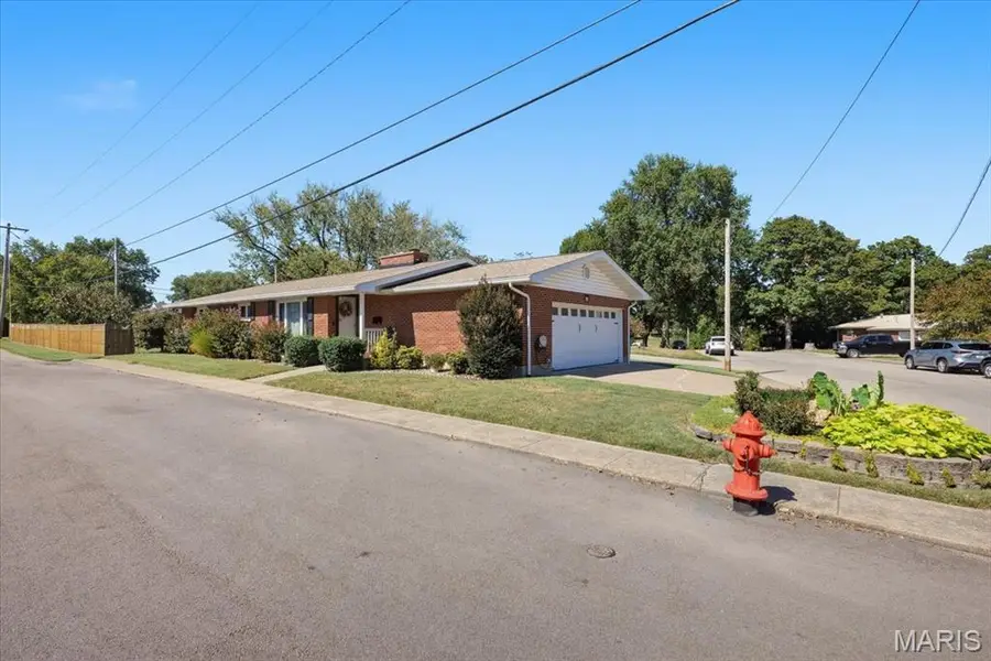 111 Linn Drive, Ste Genevieve, MO 63670 - #2