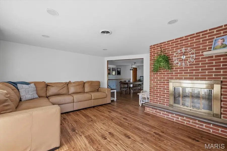 111 Linn Drive, Ste Genevieve, MO 63670 - #3