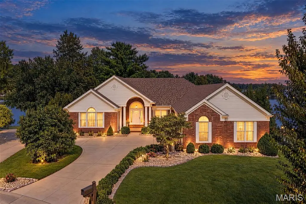 33 Moorings Drive, Lake Saint Louis, MO 63367 - #1