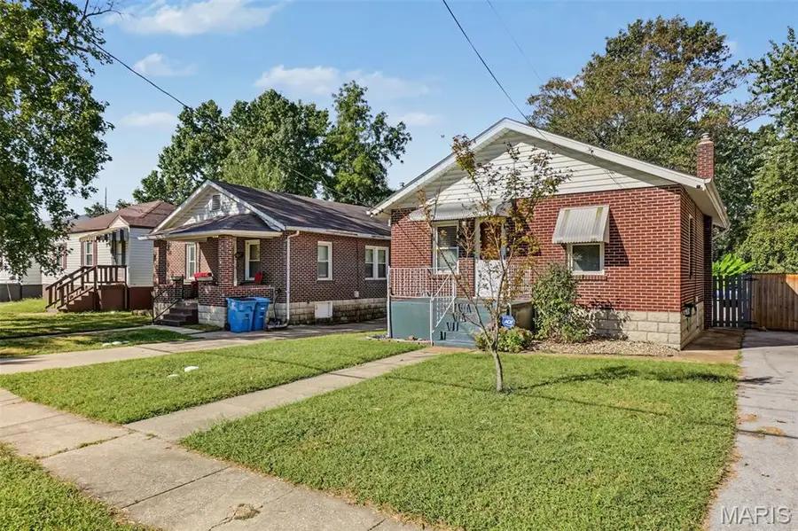 3517 Dix Avenue, Saint John, MO 63114 - #3