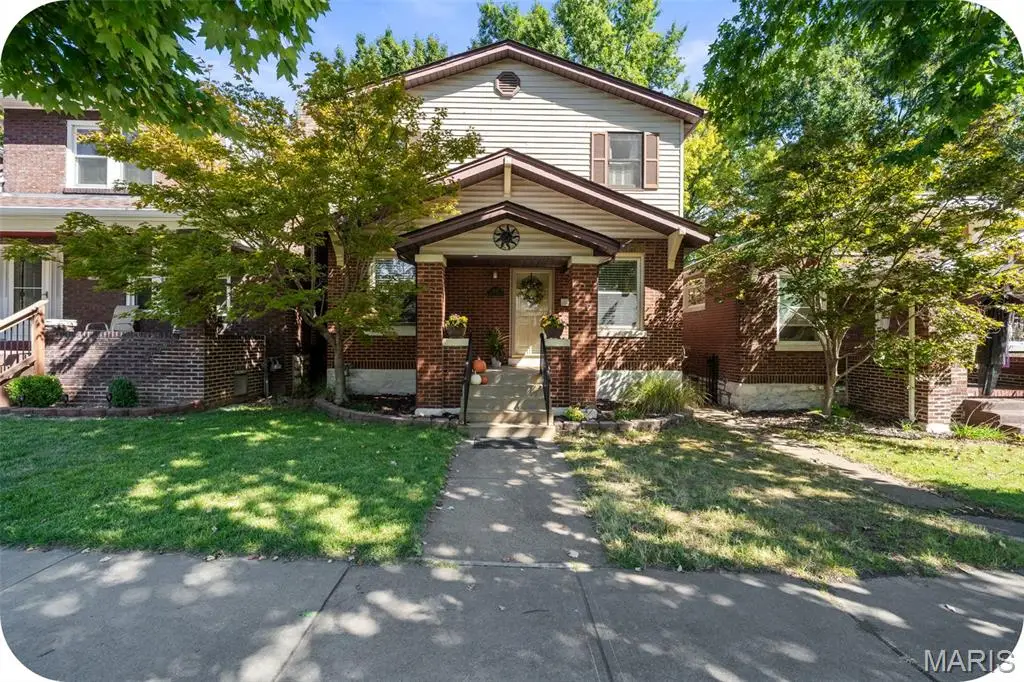 4819 Rhodes Avenue, Saint Louis, MO 63109 - #1