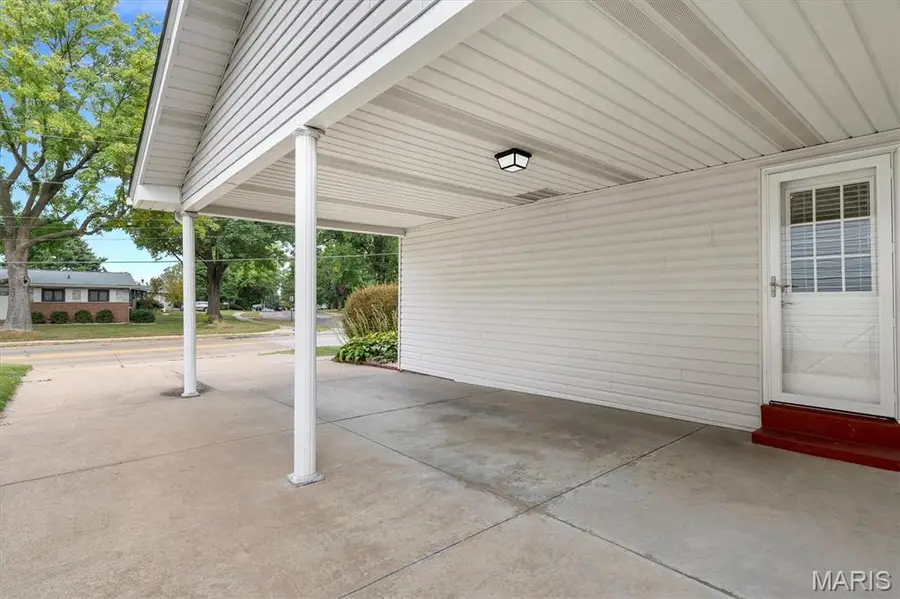 1470 Lindsay Lane, Florissant, MO 63031 - #3