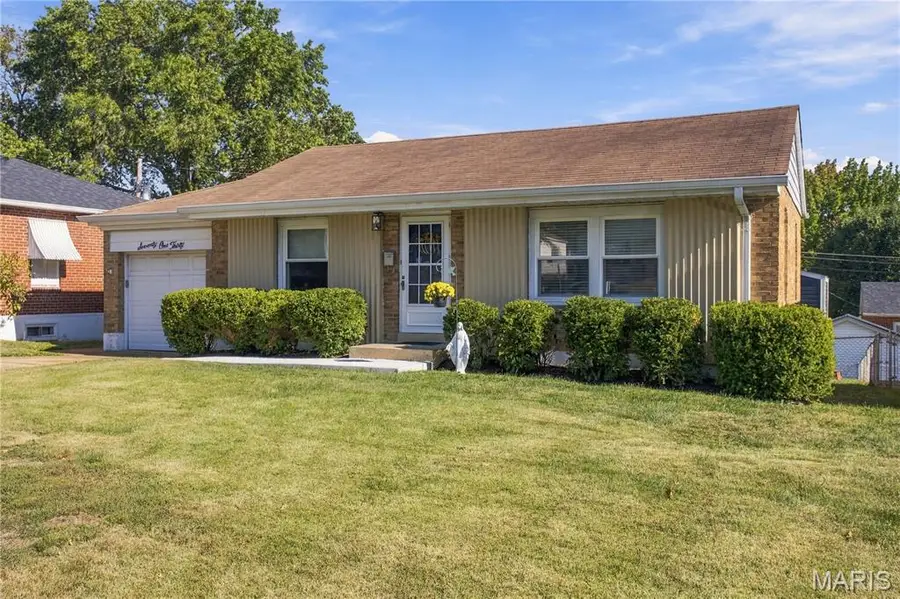 7130 Sharp Avenue, Saint Louis, MO 63116 - #2