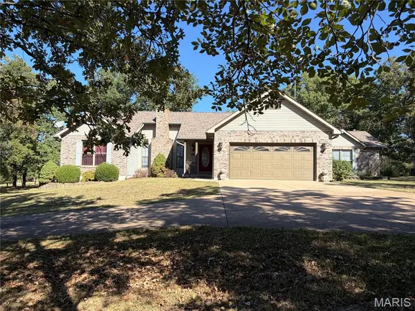 3031 Oak Haven Lane, Bourbon, MO 65441