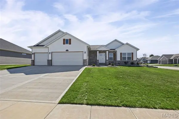8442 Herrick Park Drive, Troy, IL 62294
