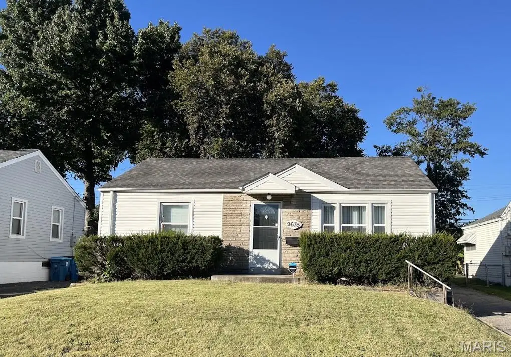 9635 Echo Lane, Overland, MO 63114 - #1