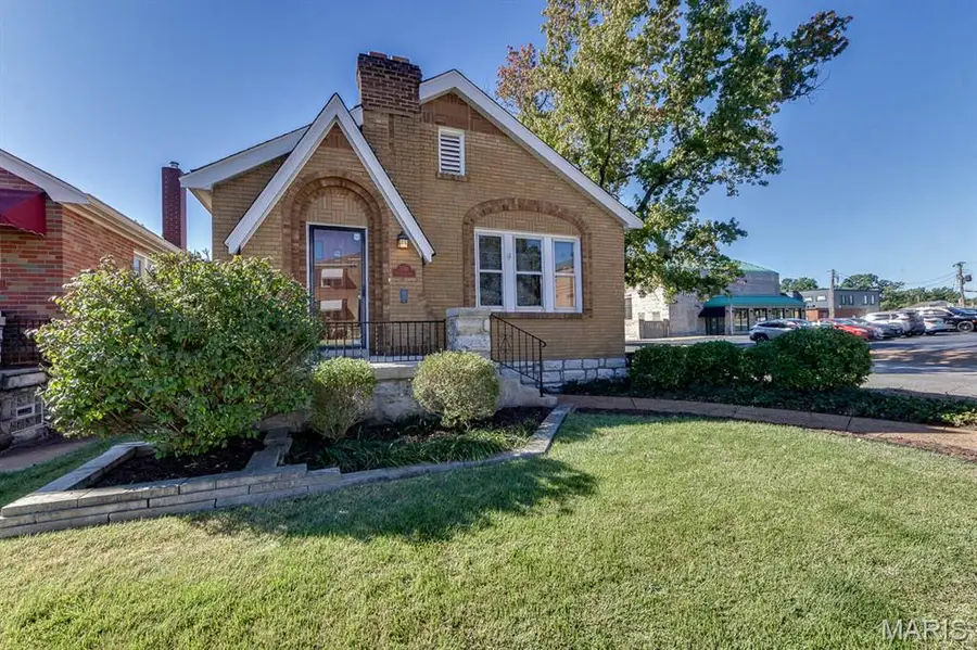 5748 Devonshire Avenue, Saint Louis, MO 63109 - #2