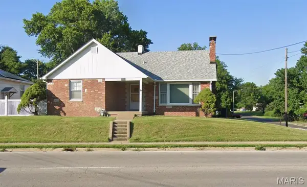 520 N Belt E, Belleville, IL 62221