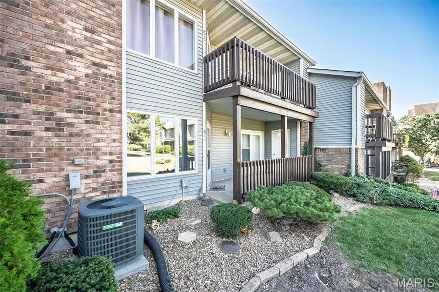 811 King Drive #1C, Saint Charles, MO 63303 - #2