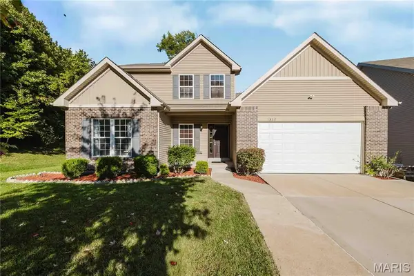 1599 Laurel Bluffs Drive, St Louis, MO 63042