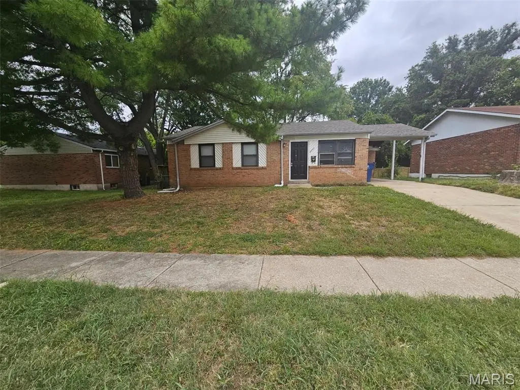 2541 Courtyard Place, Florissant, MO 63031 - #1