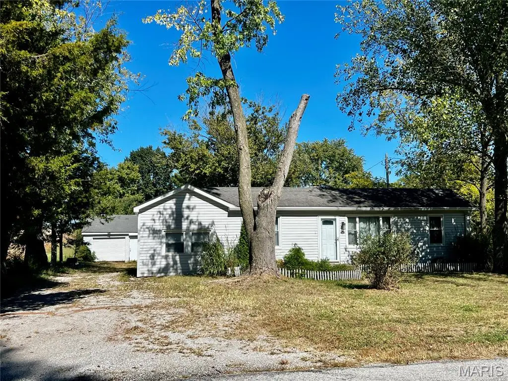 6521 Ll Road, Waterloo, IL 62298 - #1
