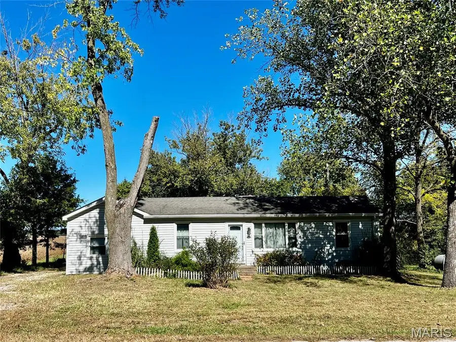 6521 Ll Road, Waterloo, IL 62298 - #2