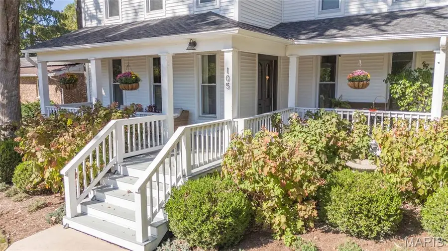 105 W Madison Street, Vandalia, IL 62471 - #3