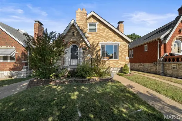 6989 Hillsland Avenue, St Louis, MO 63109