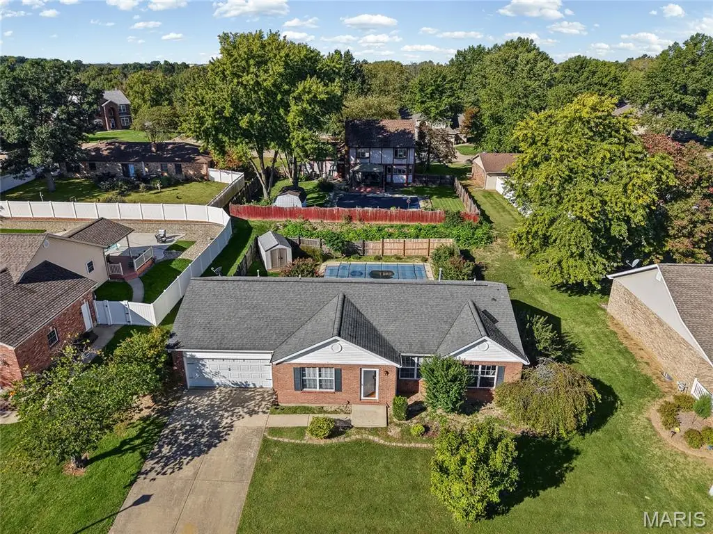 2800 Timberline Drive, Belleville, IL 62226 - #1