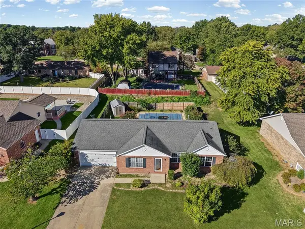 2800 Timberline Drive, Belleville, IL 62226