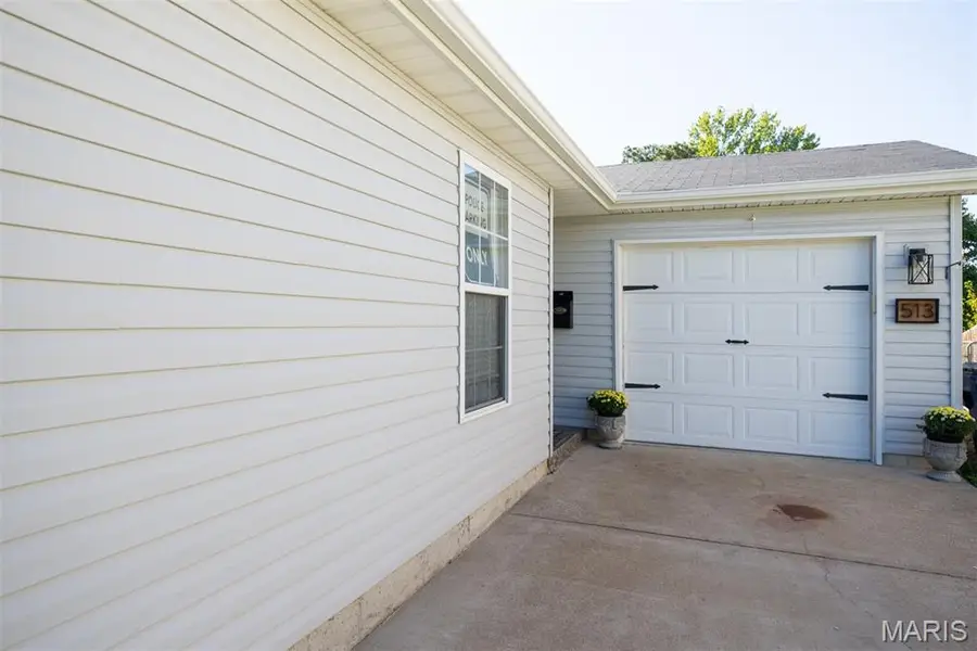 513 S 1st Street, Pacific, MO 63069 - #3