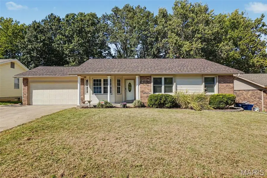 1607 Treetop Drive, Saint Charles, MO 63303 - #3