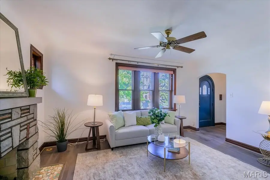 5746 Milentz Avenue, Saint Louis, MO 63109 - #3
