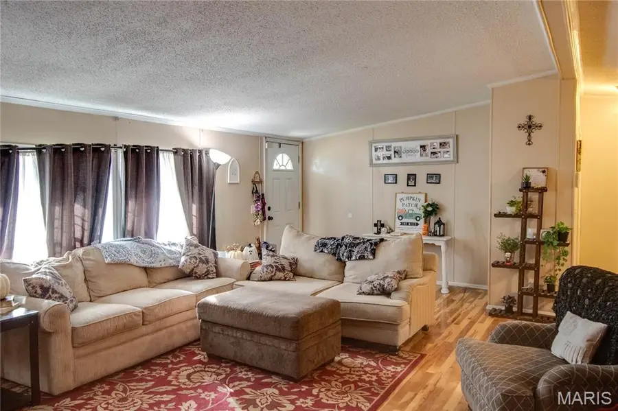 111 Southard Place, South Roxana, IL 62087 - #3