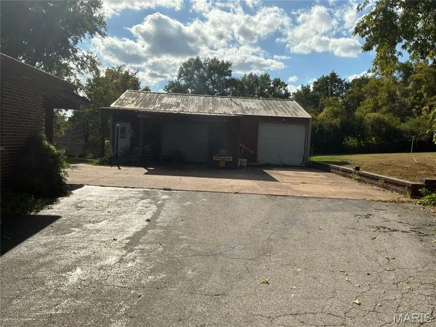 1435 & 1421 Schoettler Road, Chesterfield, MO 63017 - #3