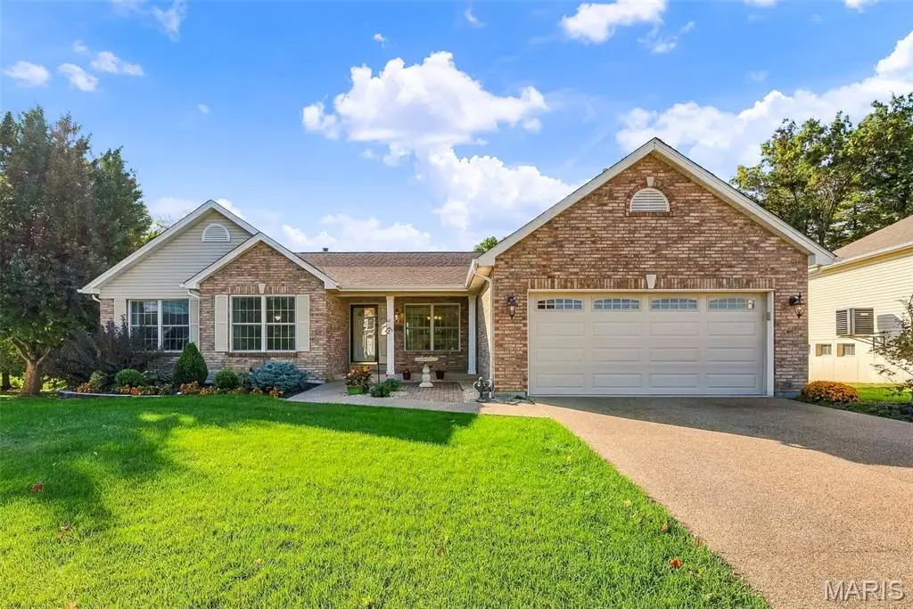 265 E Governor Place, Saint Charles, MO 63301 - #1