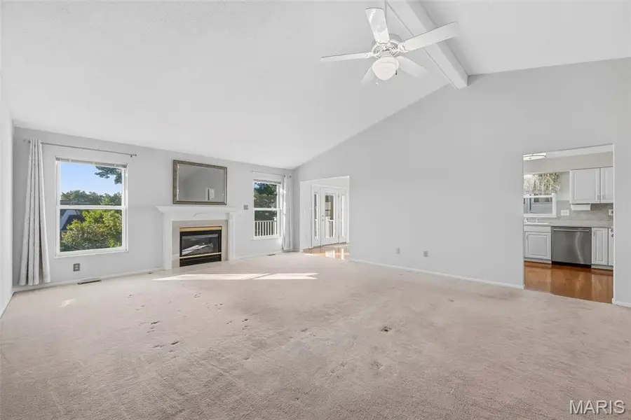 265 E Governor Place, Saint Charles, MO 63301 - #2