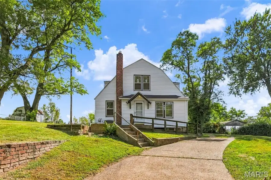 460 Adrian Drive, Saint Louis, MO 63137 - #2
