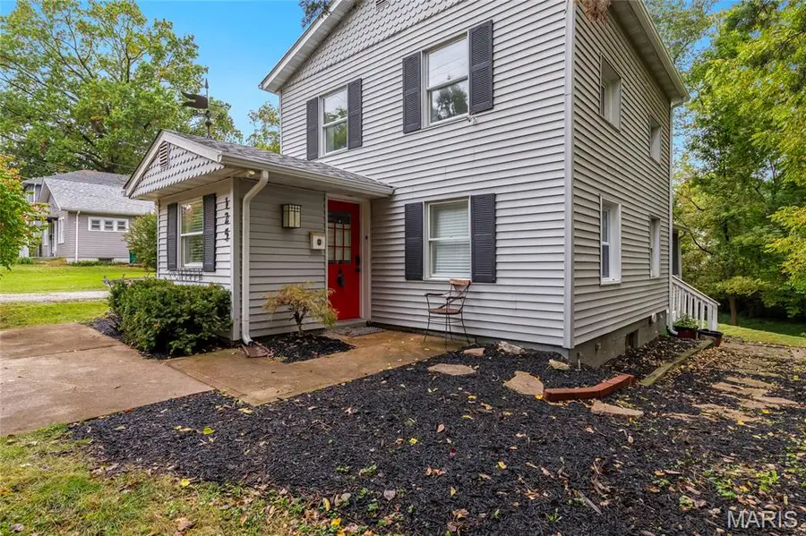 125 E Frisco Avenue, Webster Groves, MO 63119 - #2