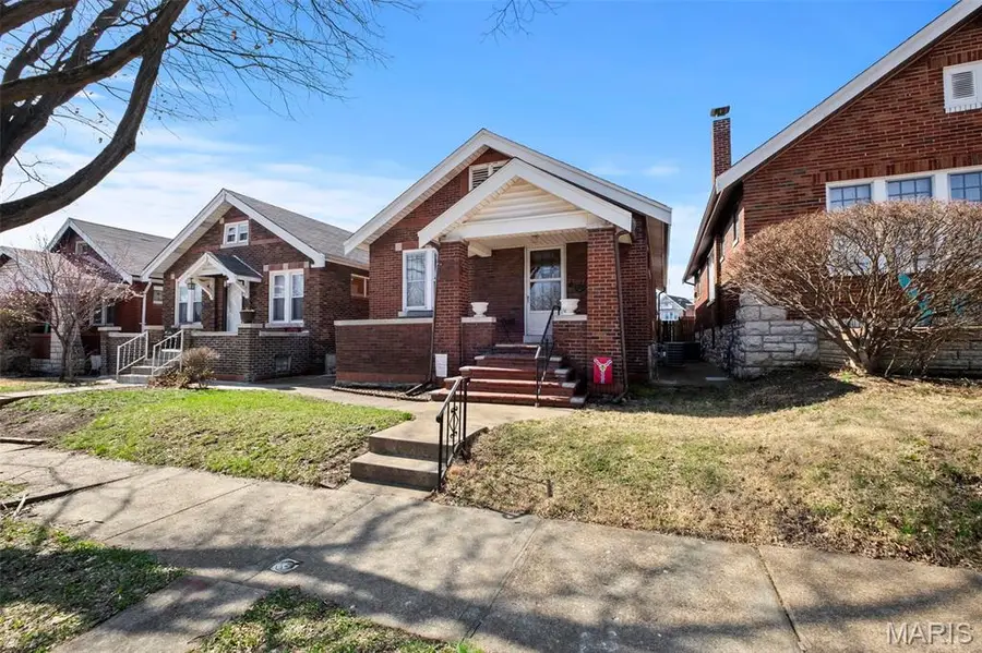 4726 Eichelberger Street, Saint Louis, MO 63116 - #3