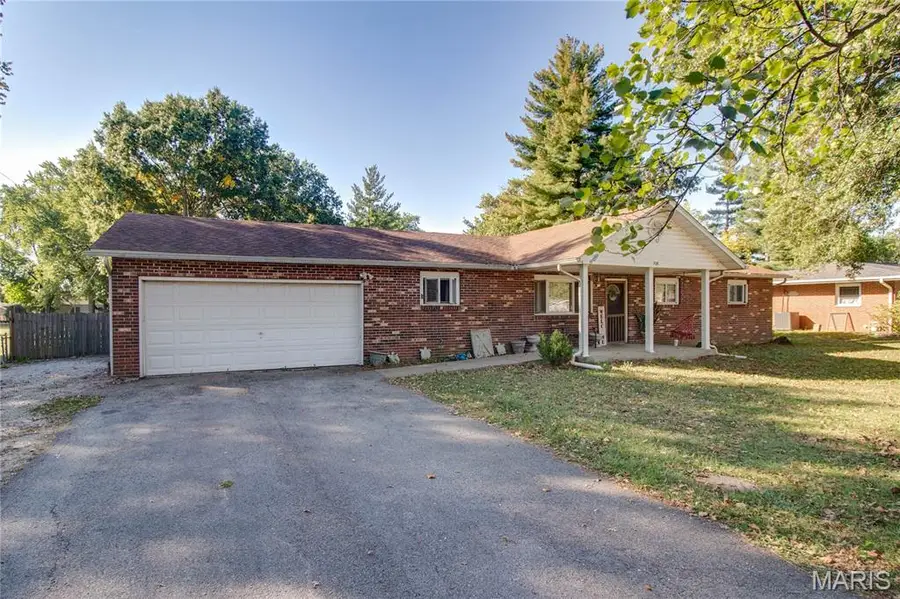 708 E John Street, Bunker Hill, IL 62014 - #2
