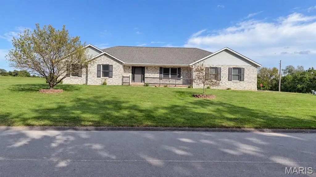 886 Whispering Hills Drive, Lebanon, IL 62254 - #1