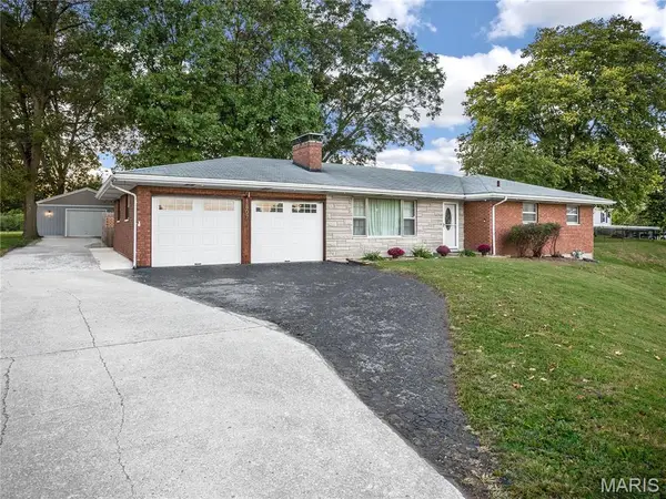 1807 N Keebler Avenue, Collinsville, IL 62234