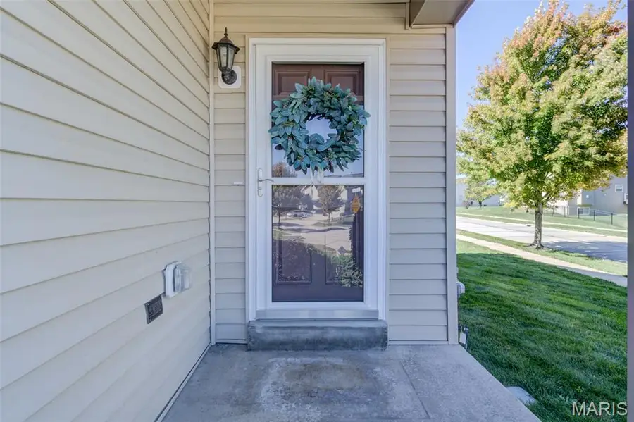 501 Country Circle Drive, Lake Saint Louis, MO 63367 - #3