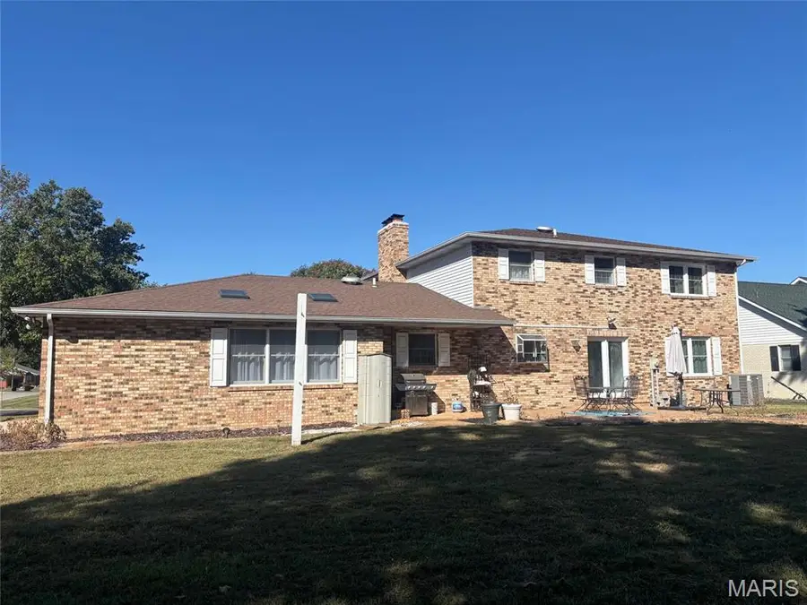 660 W 3rd, Trenton, IL 62293 - #3