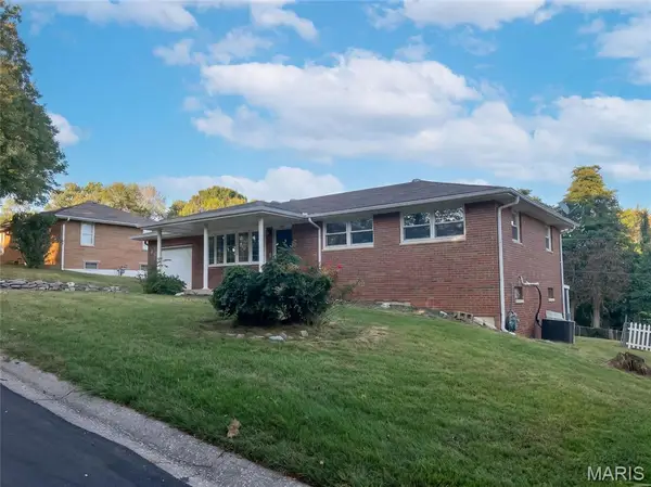 4917 Hill Drive, Godfrey, IL 62035