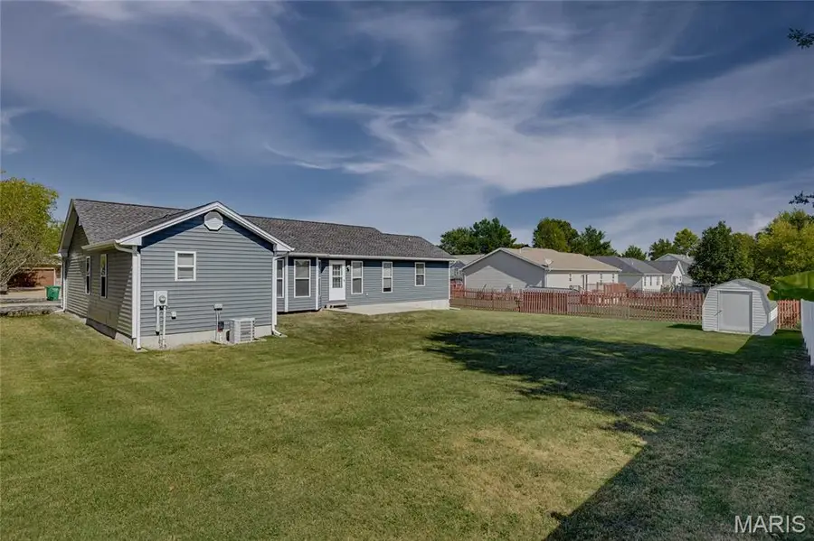 562 Oak Street, Farmington, MO 63640 - #2
